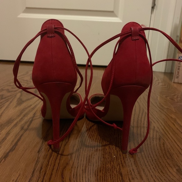 🦋Red Heels - Picture 3 of 5